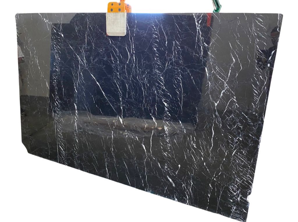 ELEGANT BLACK MARBLE STONE